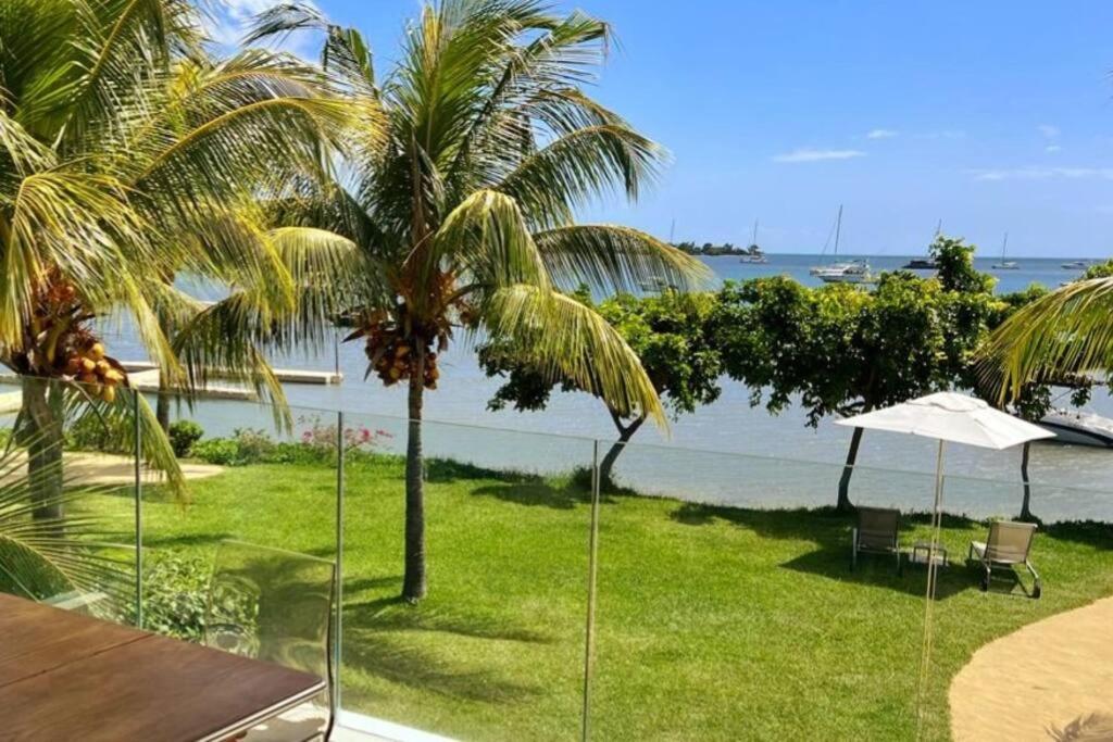 Latitude Luxury Seafront Suite Rivière Noire エクステリア 写真